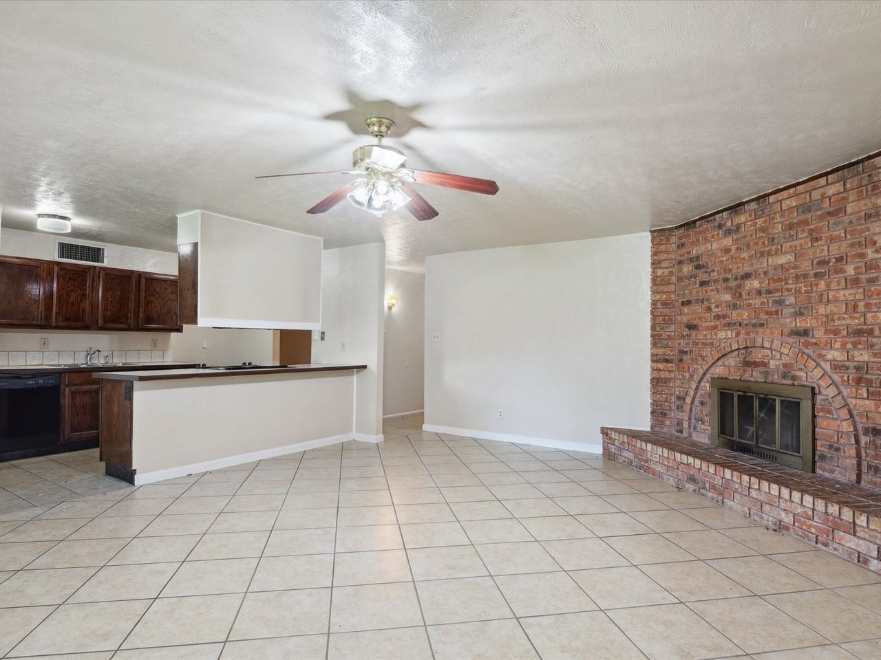 10217 Ironwood Ln - Photo 6 of 30