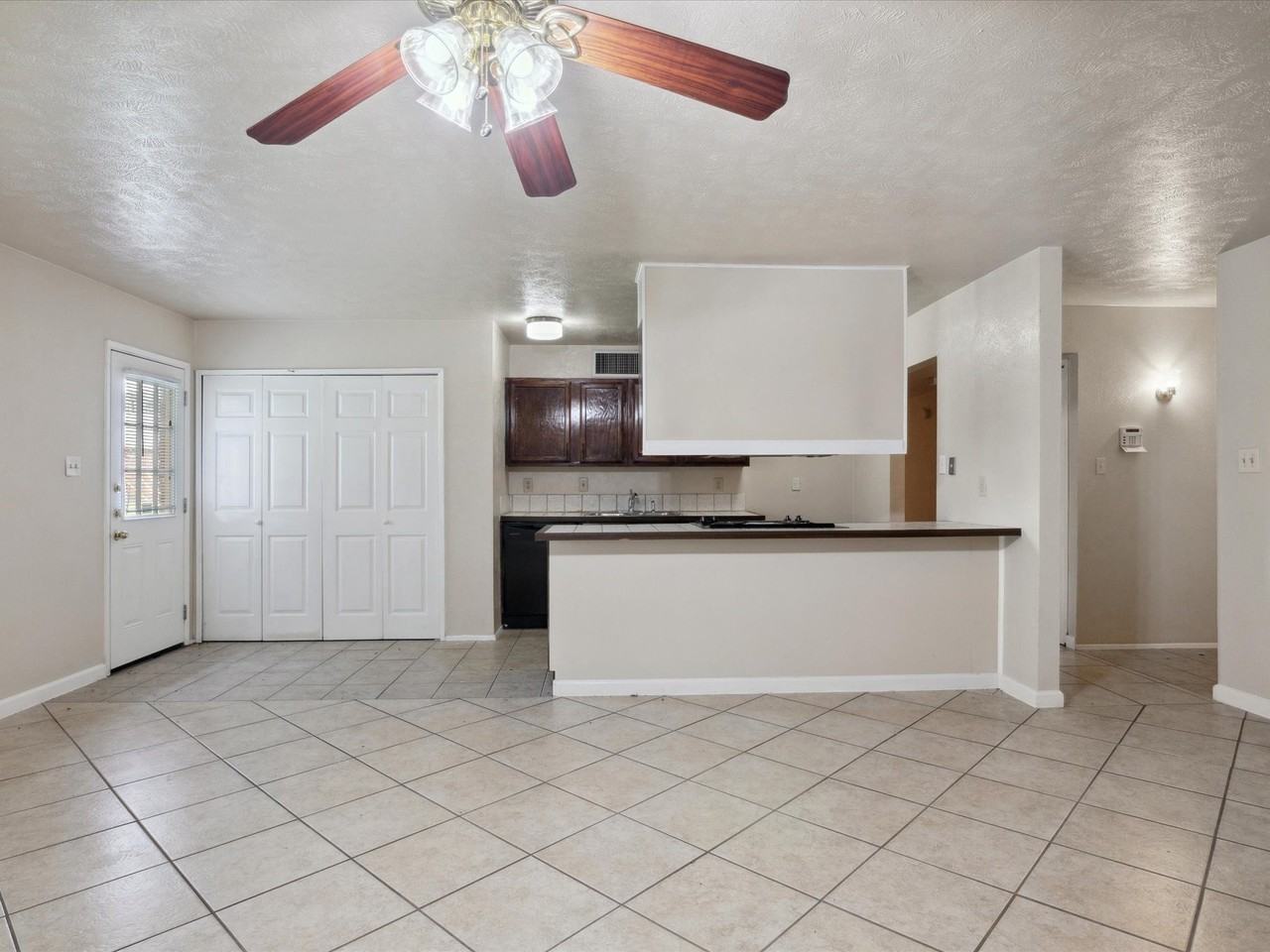10217 Ironwood Ln - Photo 7 of 30
