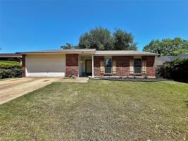 featured image of 7127 Winterberry Dr