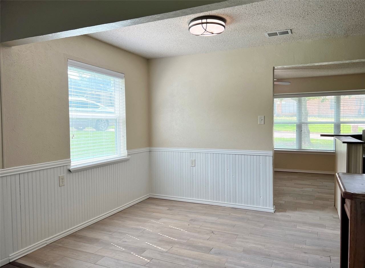 508 Trail Lake Pl - Photo 4 of 14