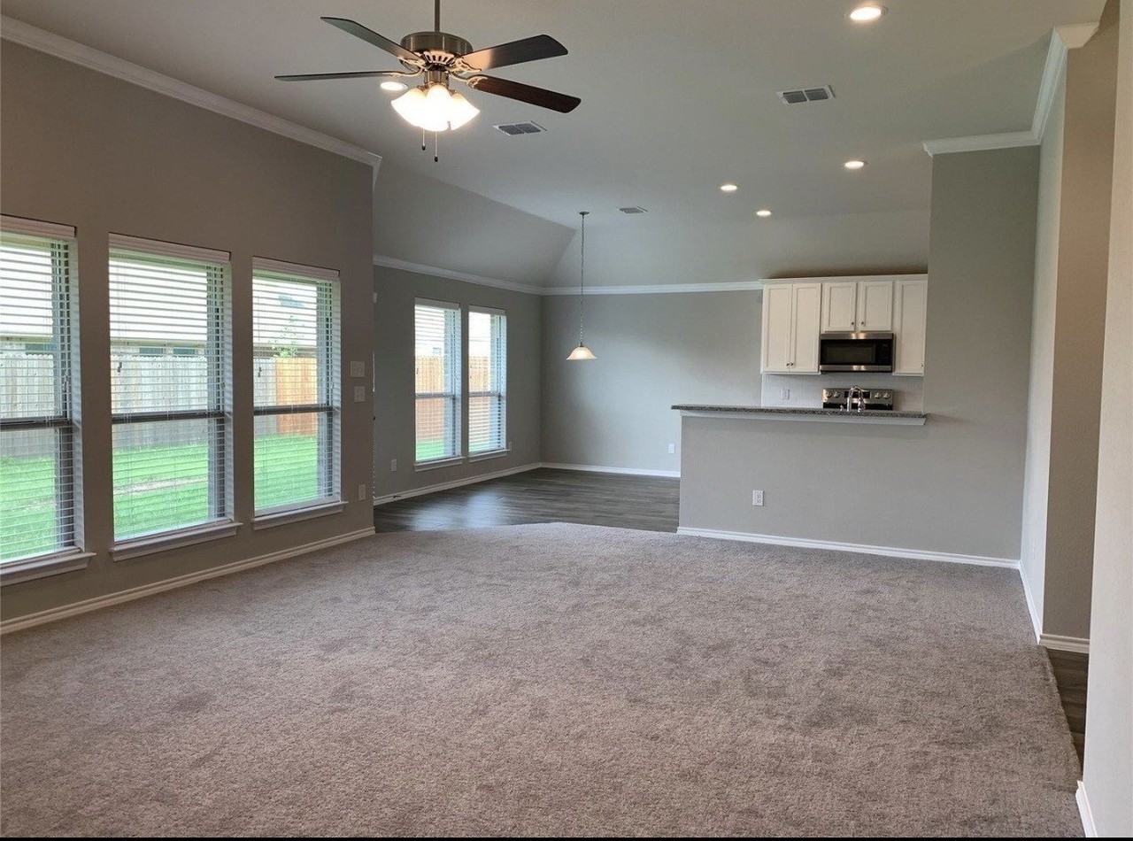 1925 Green Terrace Dr - Photo 4 of 22