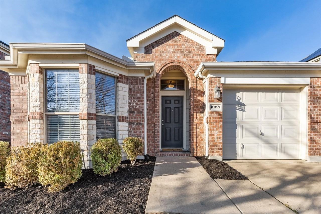 5128 Birchwood Dr - Photo 2 of 22