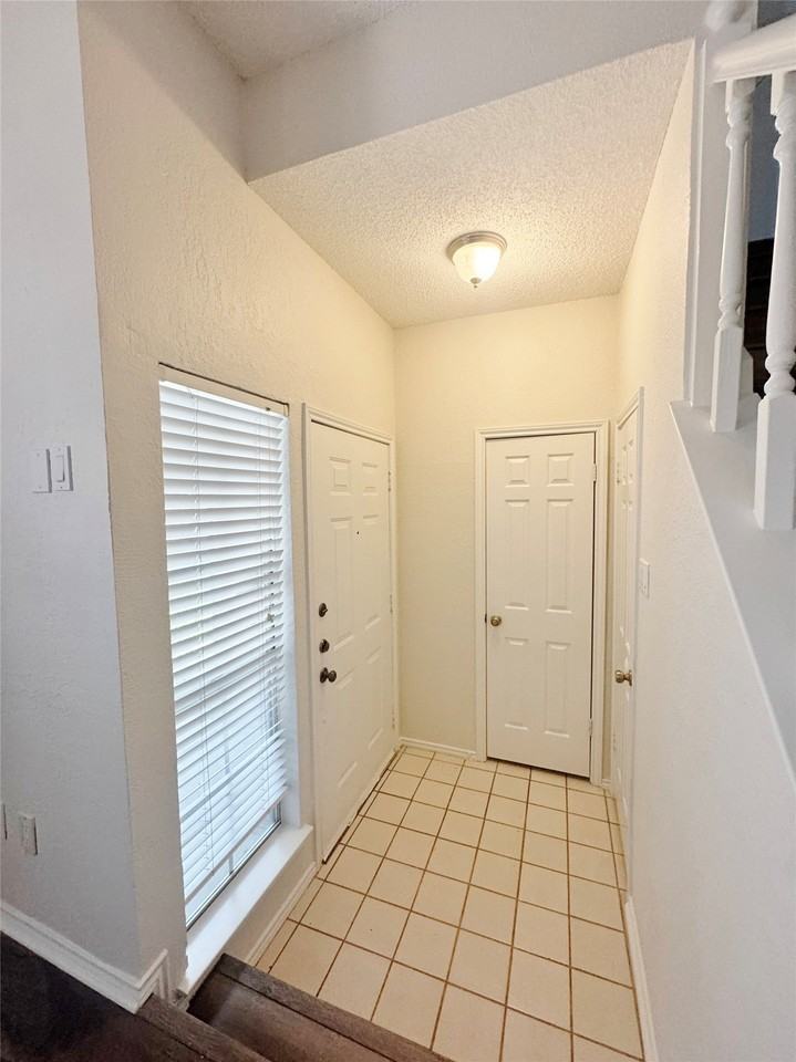 4050 Frankford Rd #102 - Photo 3 of 14