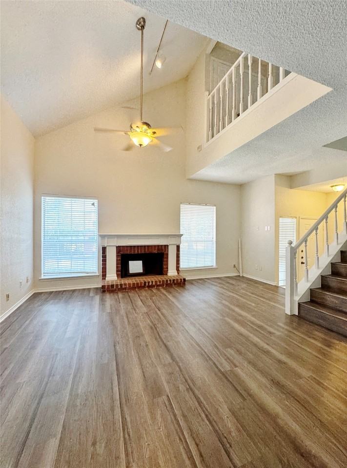 4050 Frankford Rd #102 - Photo 4 of 14