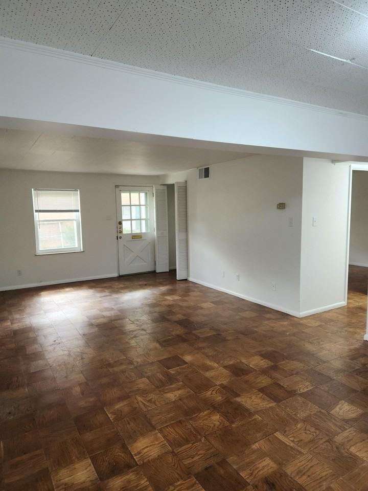 163 Peyton St - Photo 6 of 50
