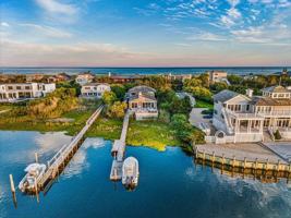 featured image of 192 Dune Rd