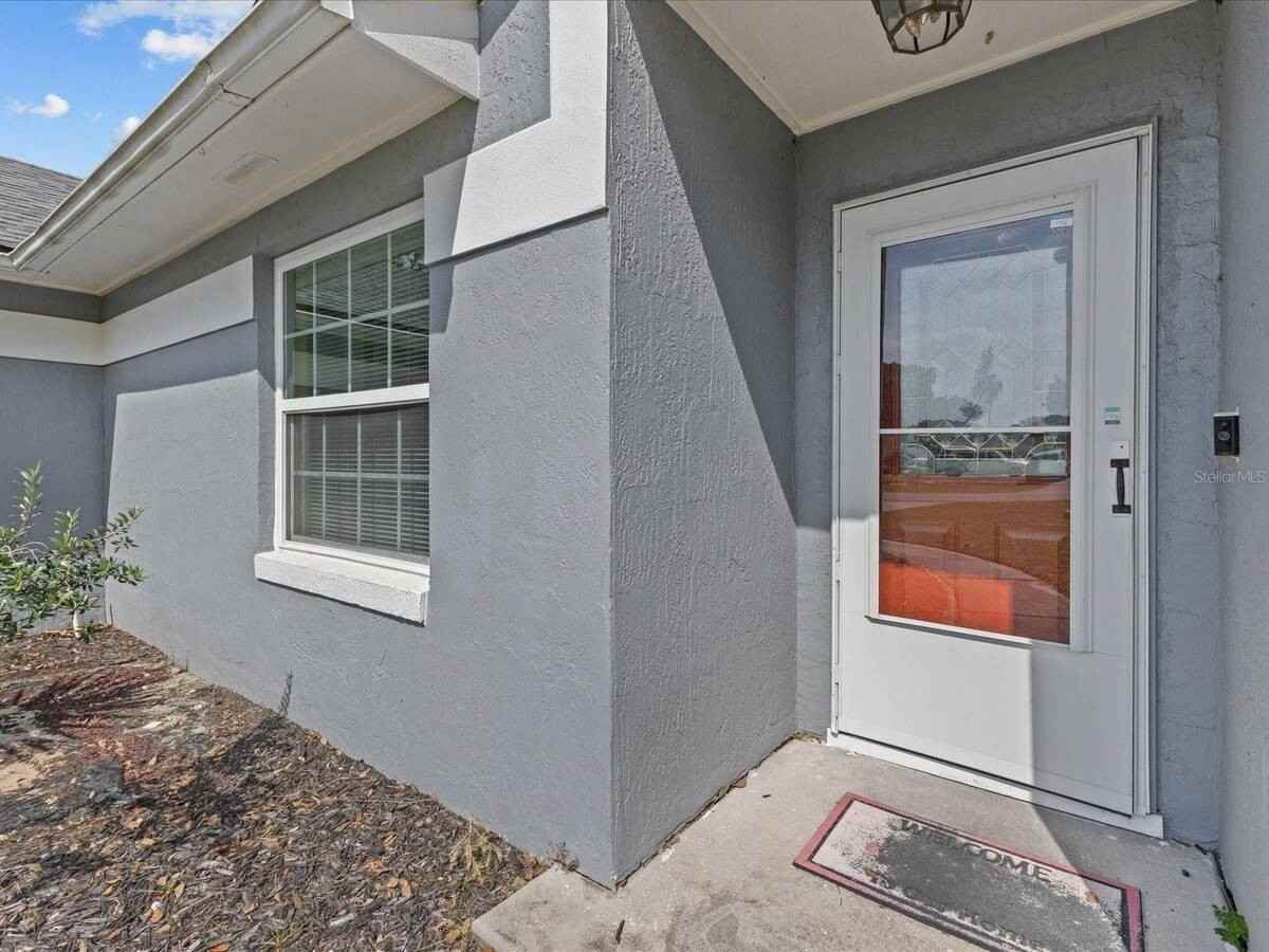 226 Windward Way - Photo 3 of 28