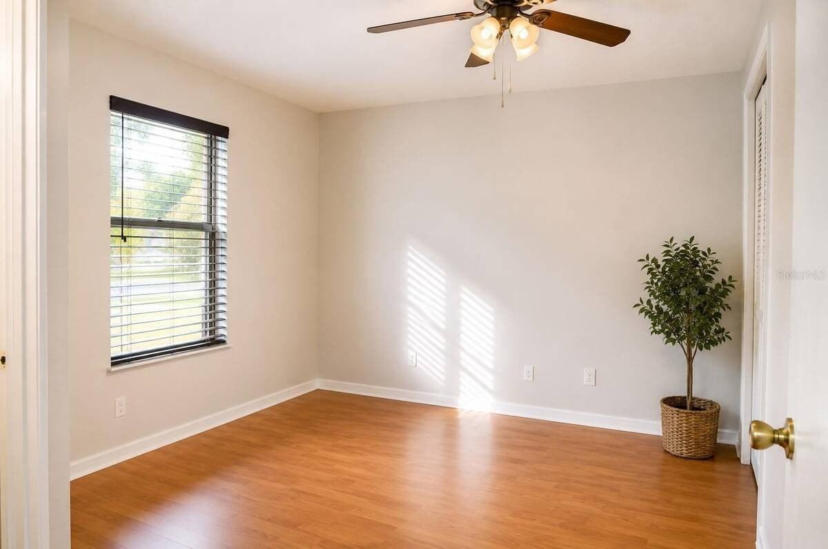10032 Portale Ave - Photo 7 of 8