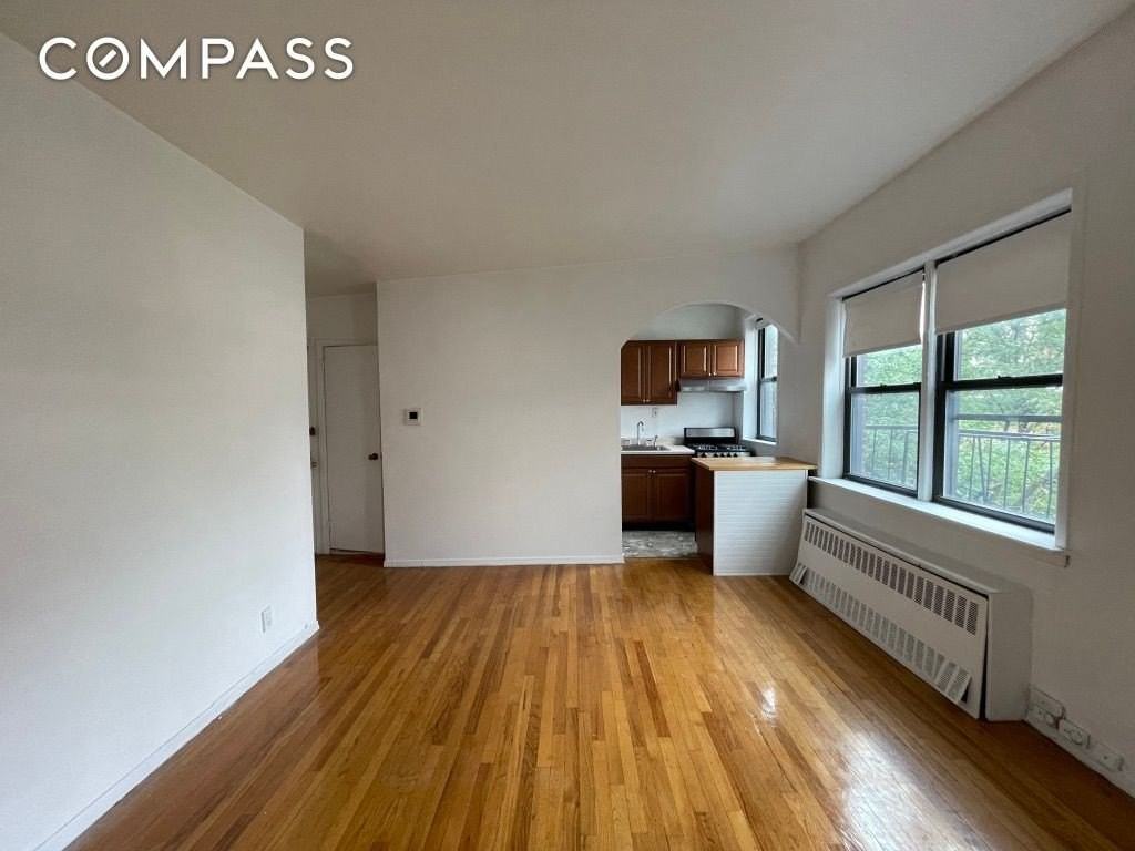 266 W 22nd St #3 - Photo 2 of 20