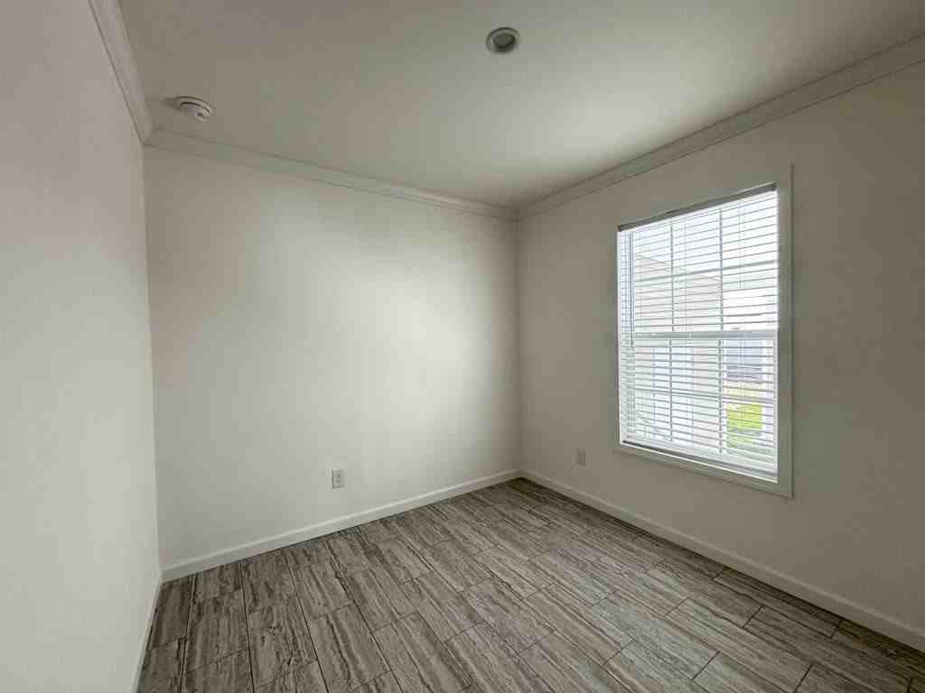 7433 43rd Dr N #523 - Photo 6 of 18