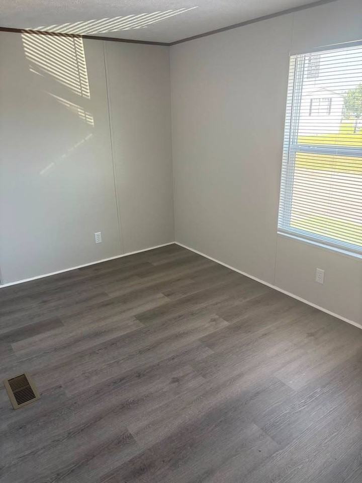 300 Pearl St #47 - Photo 4 of 7
