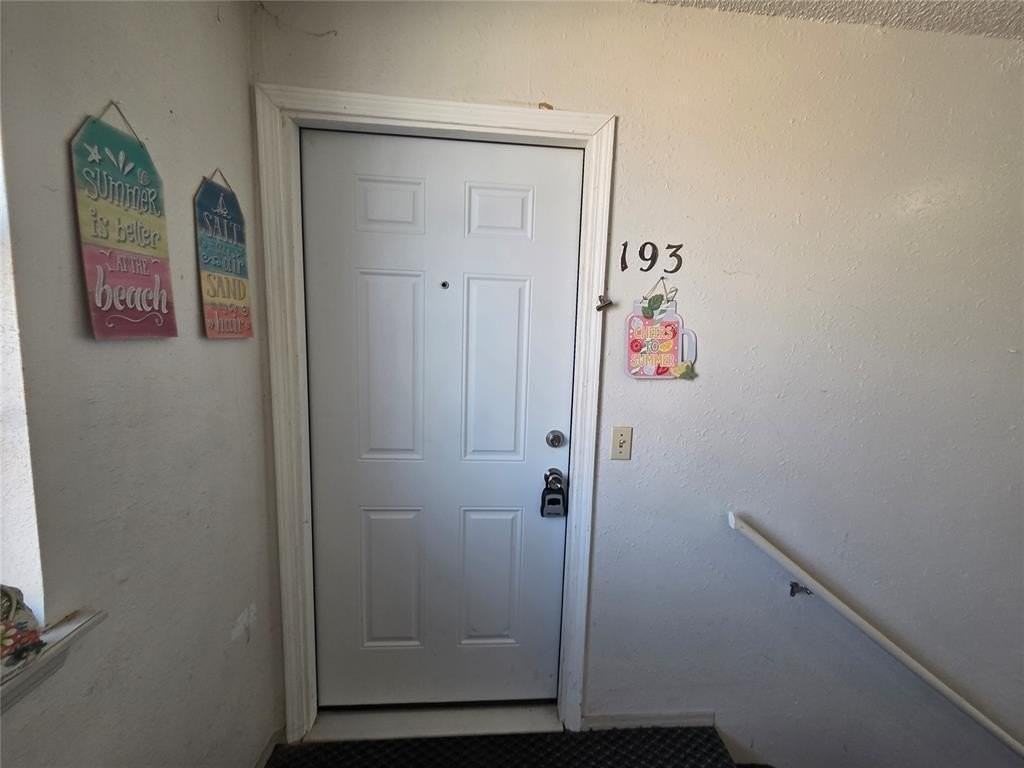 401 12th Ave Se #193 - Photo 2 of 2