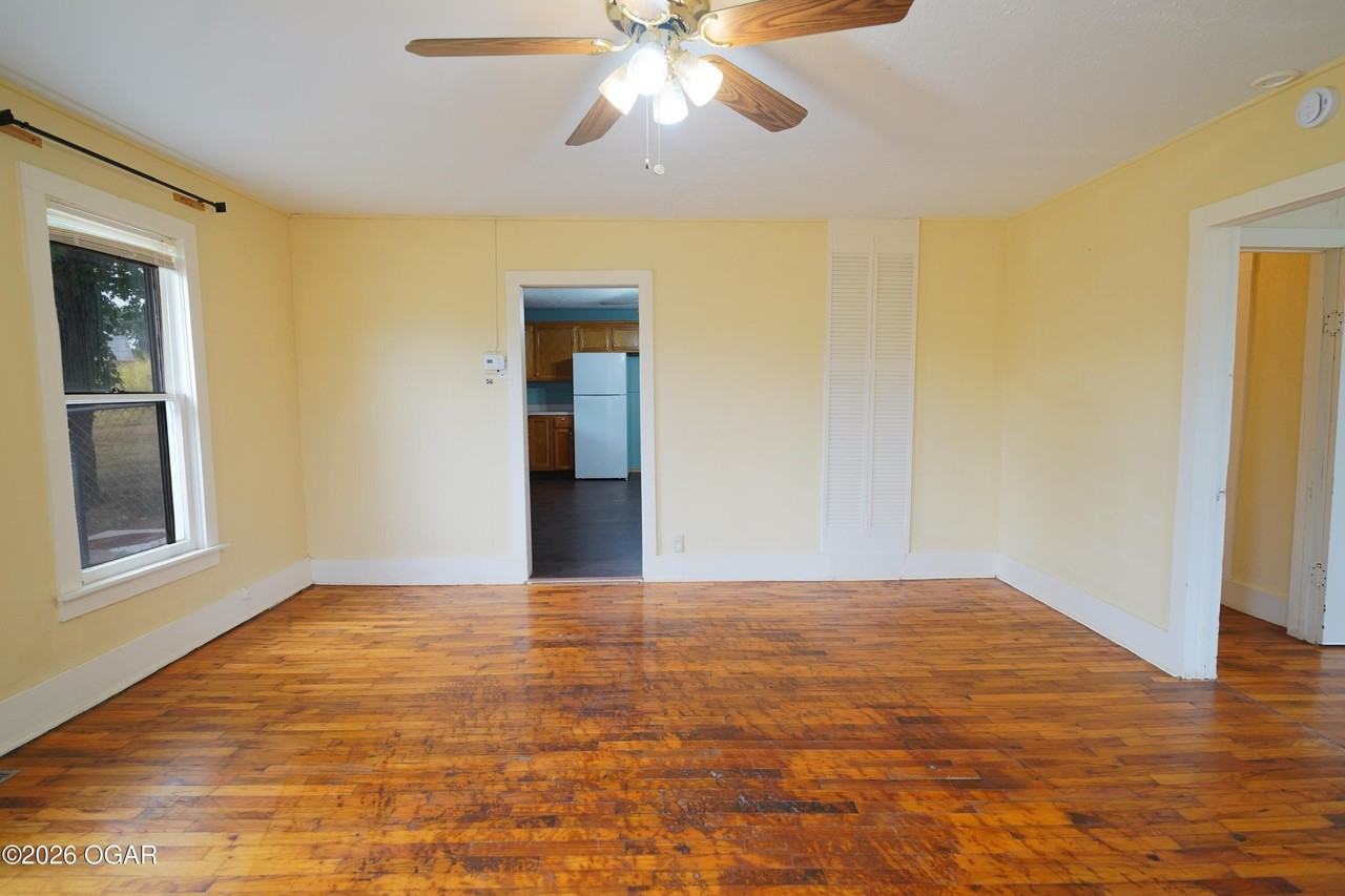 2720 Douglas Fir Rd - Photo 2 of 17