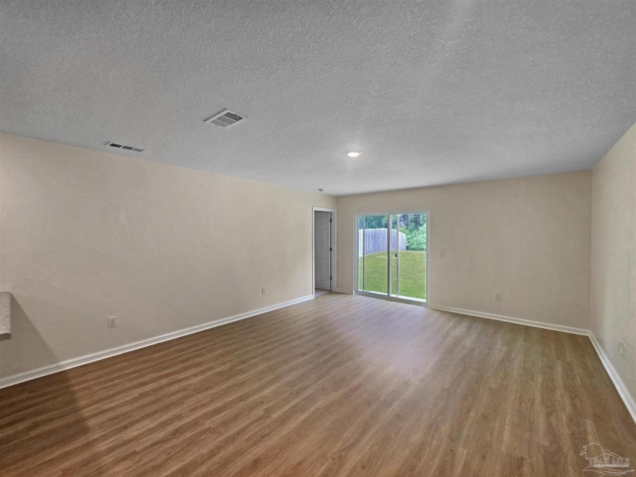 6465 June Bug Dr - Photo 4 of 25