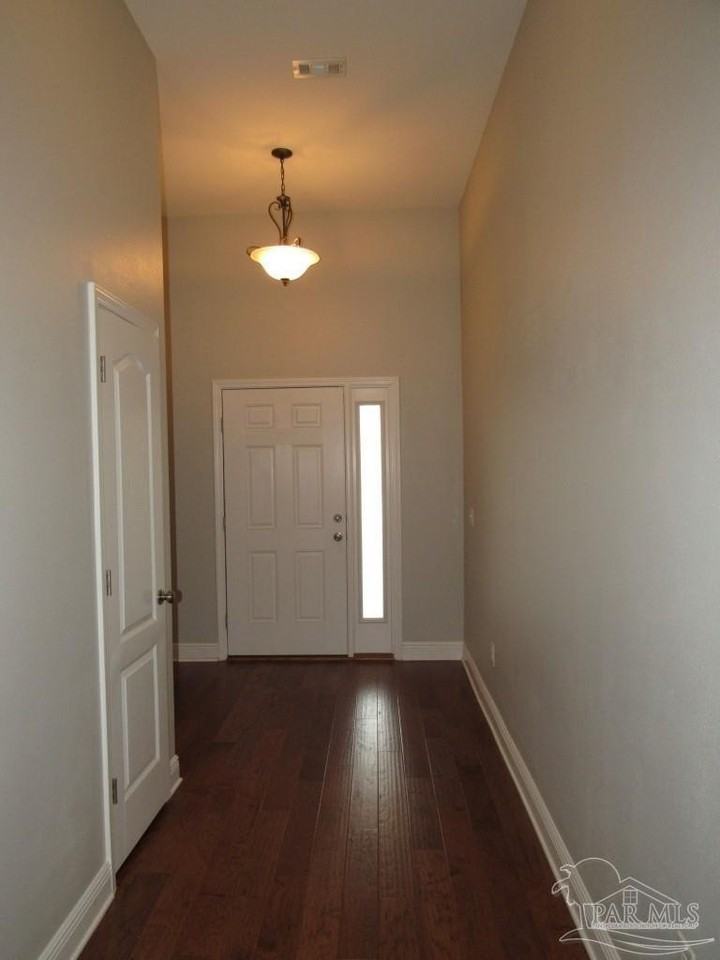 8701 Rush Ln - Photo 4 of 33