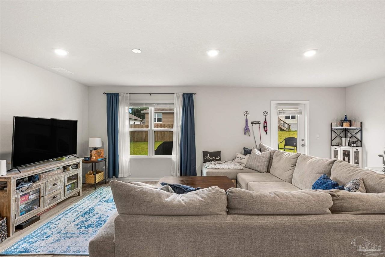 5843 Belmont Stakes Rd - Photo 3 of 19