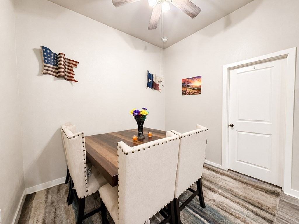 2122 Marfa Ln - Photo 6 of 20