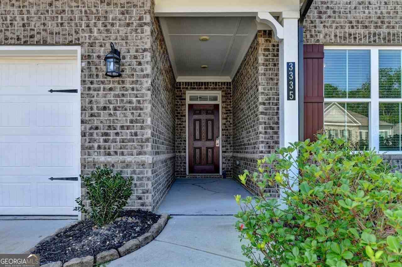 3335 Fall Branch Ln - Photo 3 of 42