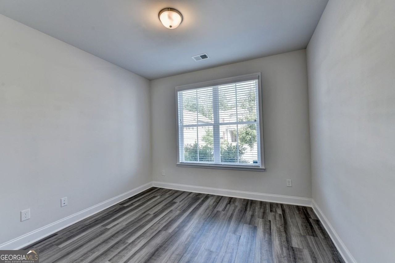 3335 Fall Branch Ln - Photo 6 of 42