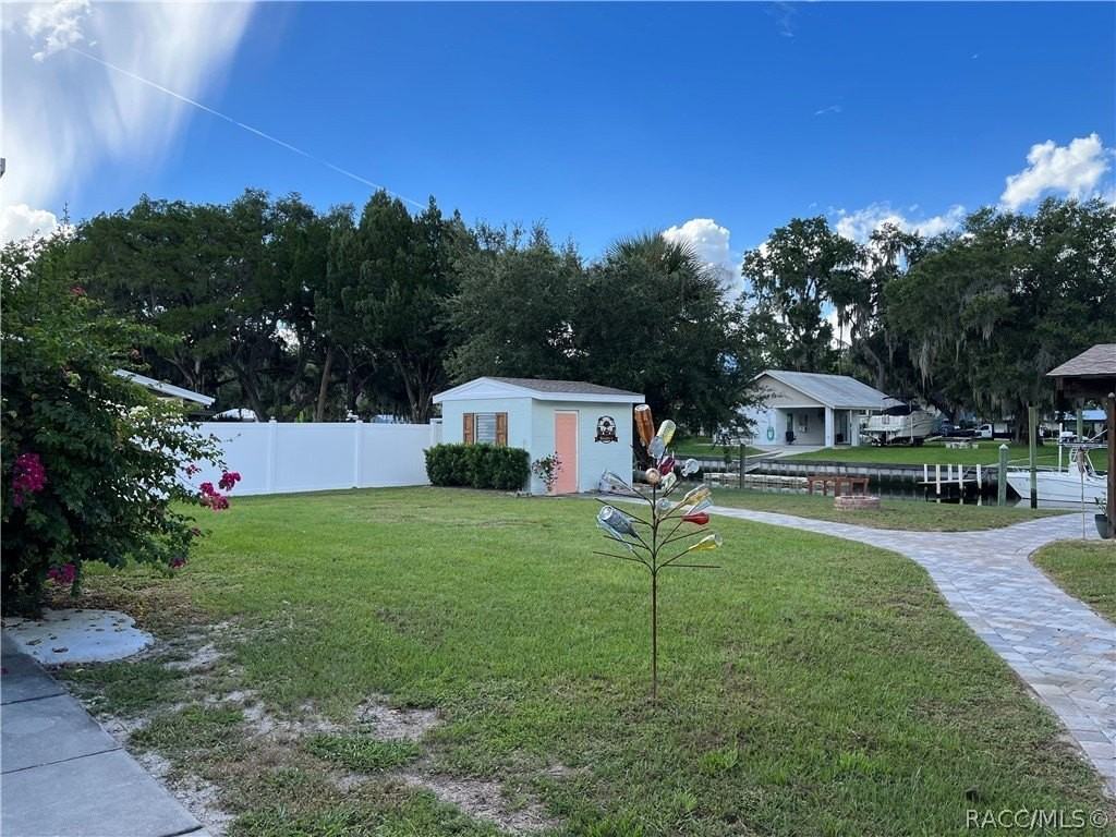 1920 Nw 18th St - Photo 5 of 28