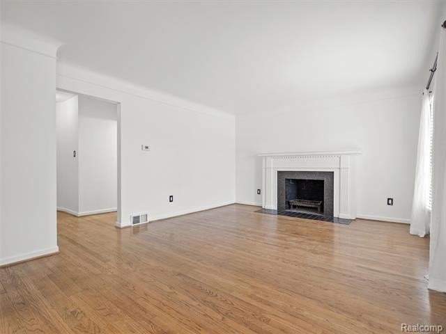 2090 Bradford Rd - Photo 2 of 31