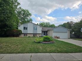 2310 Cumberland Dr - Photo 1 of 1
