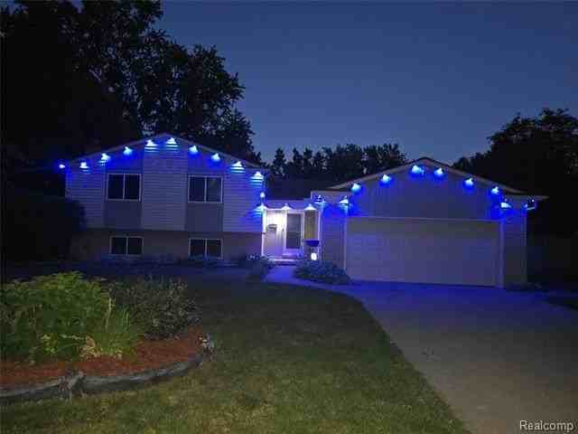 2310 Cumberland Dr - Photo 4 of 36