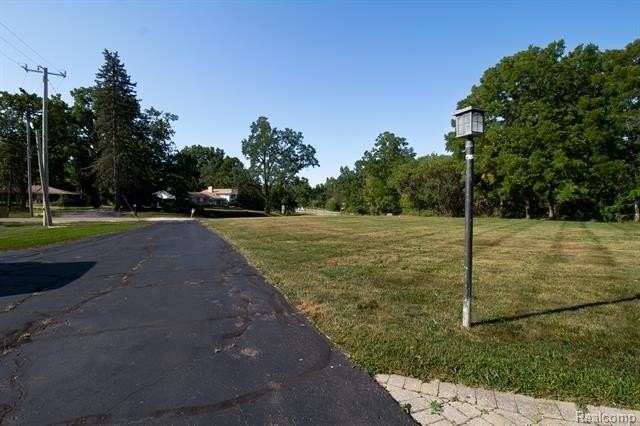 42046 Woodbrook Dr - Photo 3 of 24