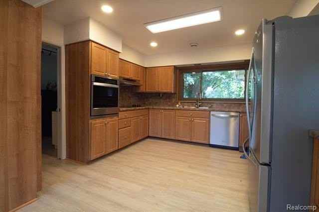 42046 Woodbrook Dr - Photo 6 of 24