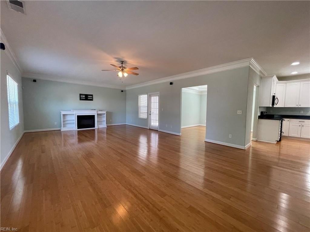 9532 15th Bay St - Photo 6 of 38