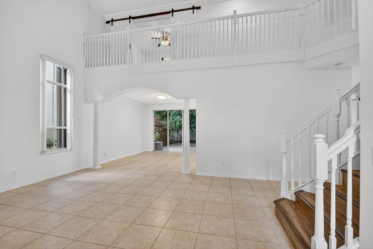 4795 S Classical Blvd - Photo 5 of 50