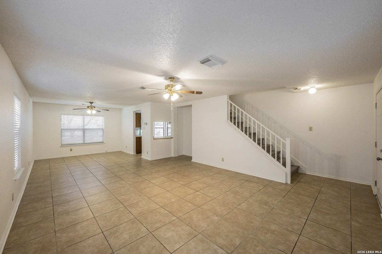 16009 Hickory Well Dr - Photo 3 of 15