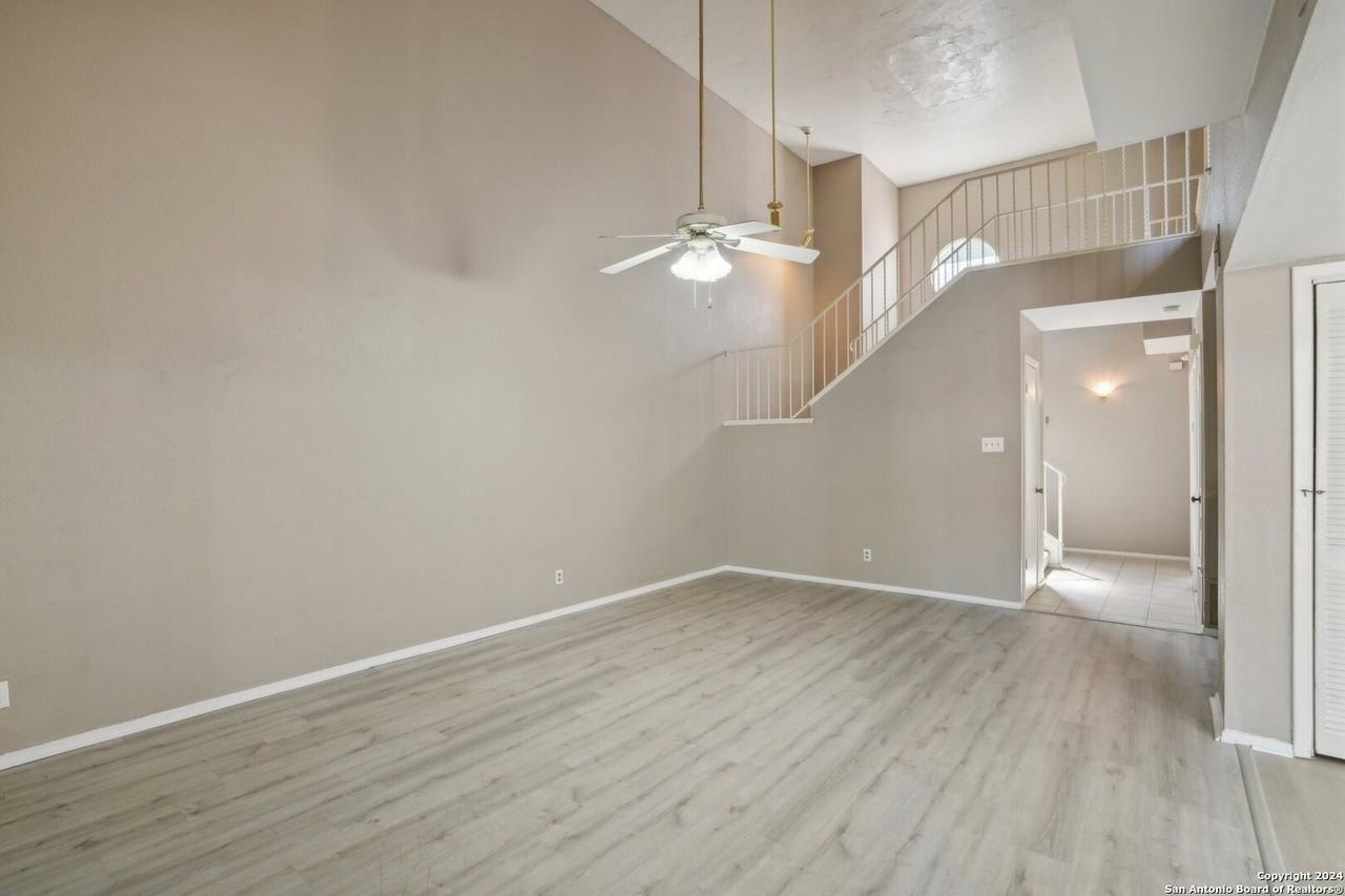 5023 Concord Rdg - Photo 5 of 33