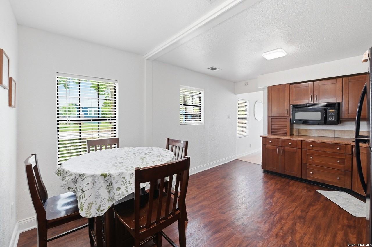 142 Pennystone Ave - Photo 6 of 9