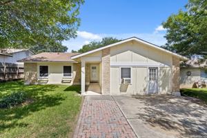 featured image of 4823 Blue Heron Dr