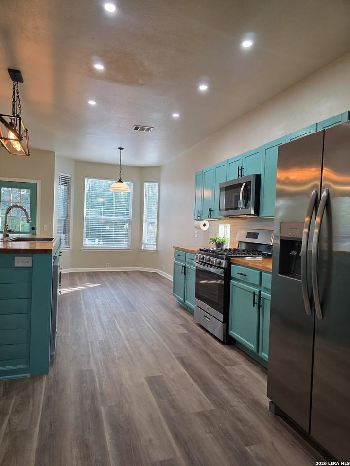 20907 Encino Ash - Photo 3 of 37