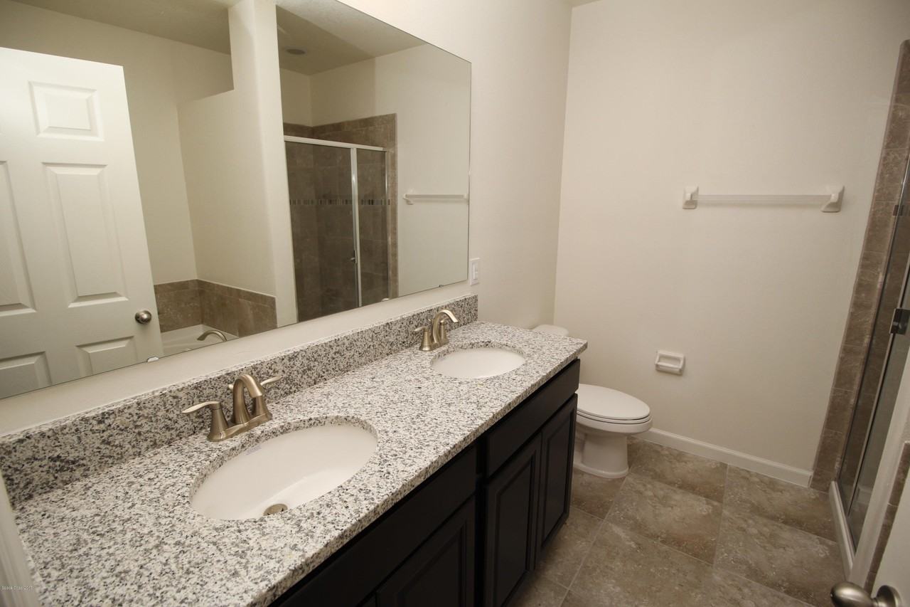 561 Dillard Dr Se - Photo 6 of 20