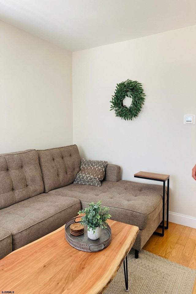 670 Carolyn Ter - Photo 7 of 17