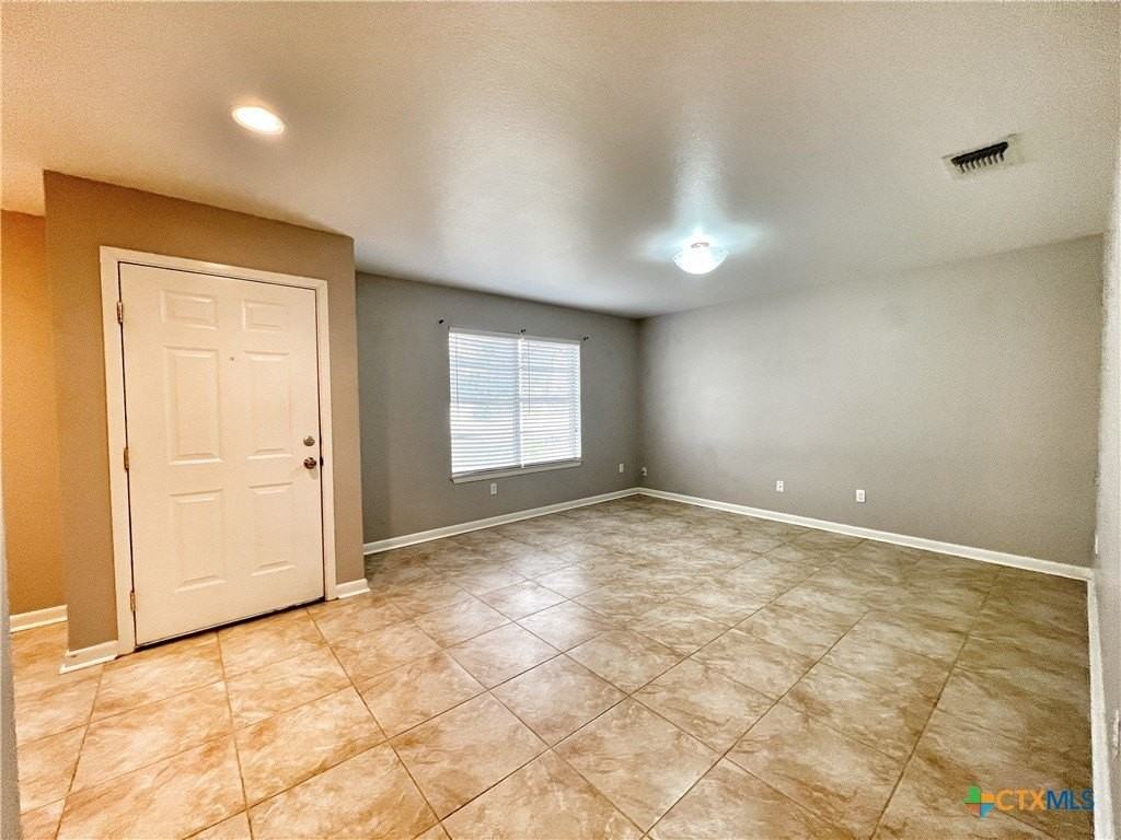 1768 Kuehler Ave - Photo 3 of 18