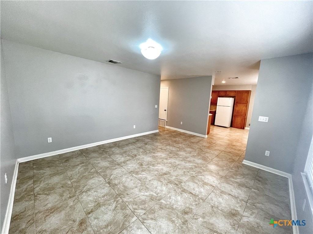 1768 Kuehler Ave - Photo 7 of 18