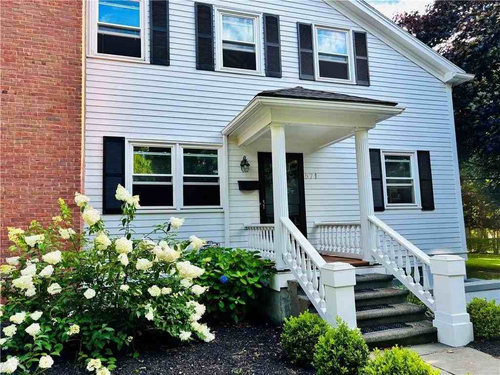 571 Bellevue Ave #2 - Photo 2 of 9