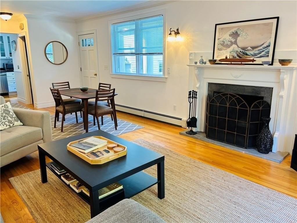 571 Bellevue Ave #2 - Photo 5 of 9