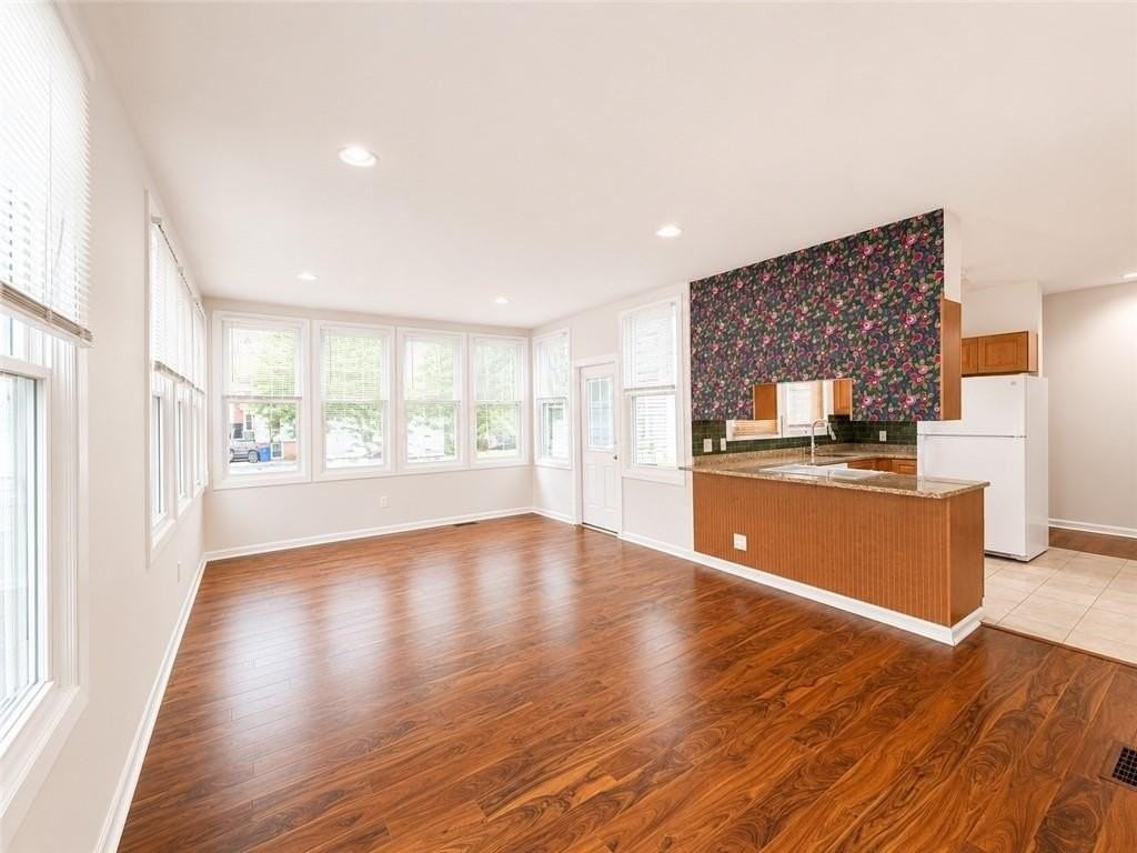 8 Slocum St #9 - Photo 2 of 13