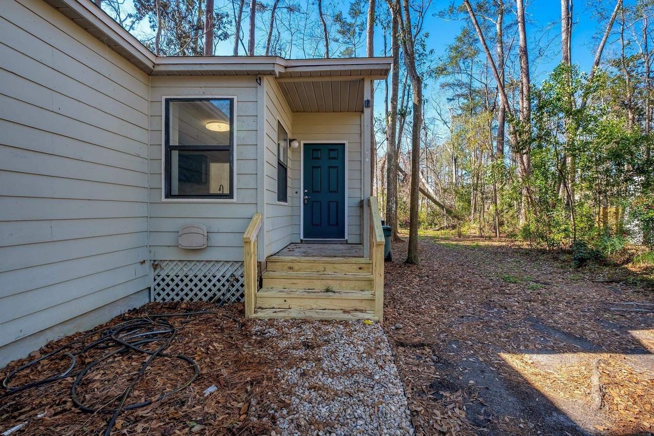 1691 Silverwood Dr - Photo 4 of 26
