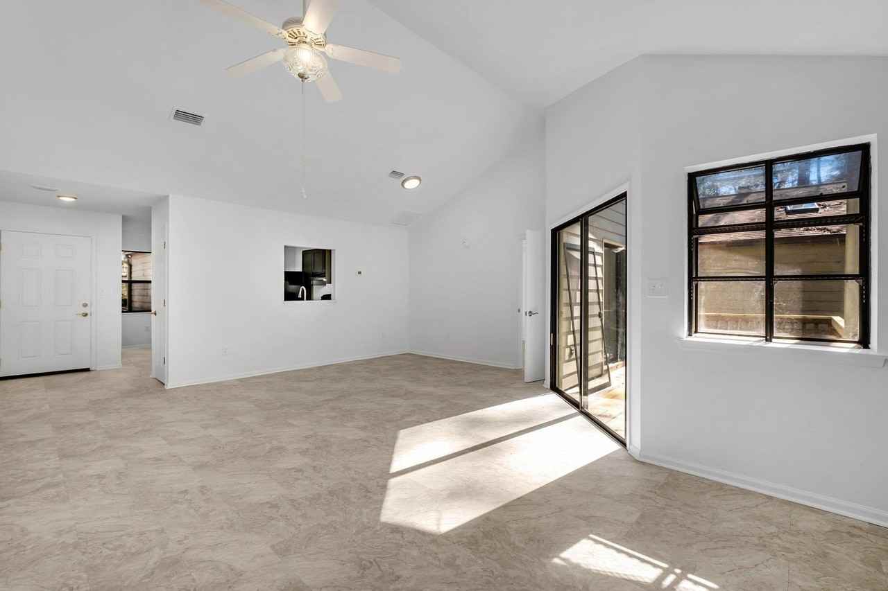 1691 Silverwood Dr - Photo 6 of 26