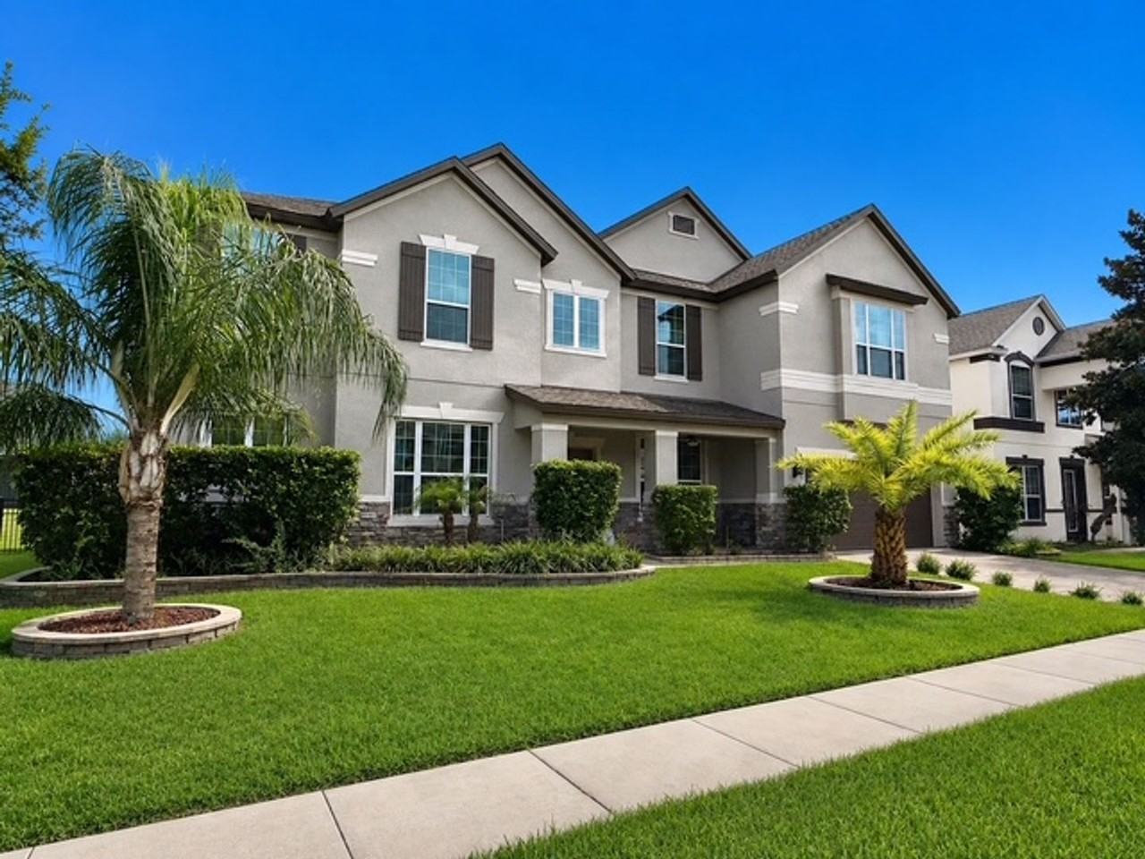 2103 Candlenut Cir - Photo 2 of 36