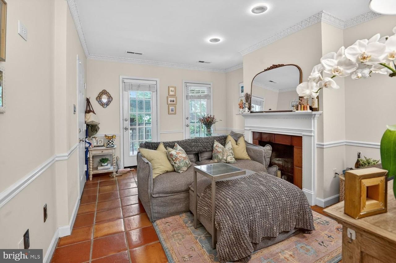 4605 Macarthur Blvd Nw #A - Photo 6 of 14