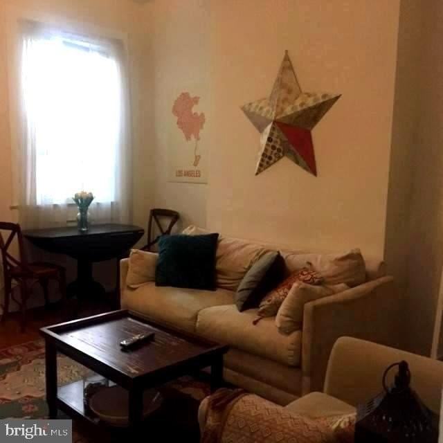 1456 Corcoran St Nw #2 - Photo 3 of 11