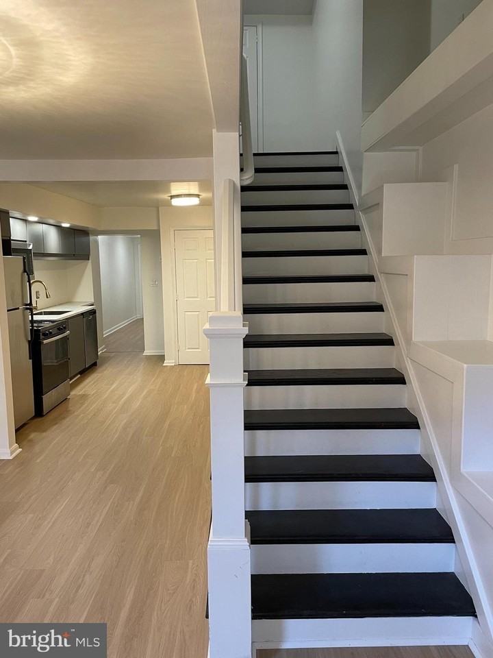 2016 10th St Nw - Photo 2 of 17