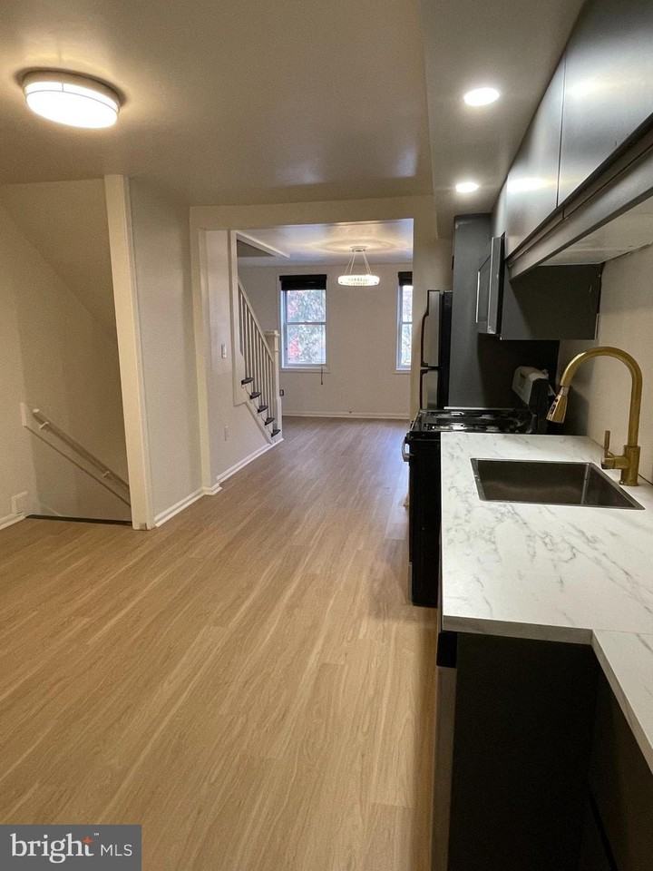 2016 10th St Nw - Photo 3 of 17